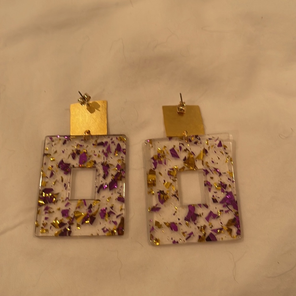 Virtue earrings - Picture 3 of 3